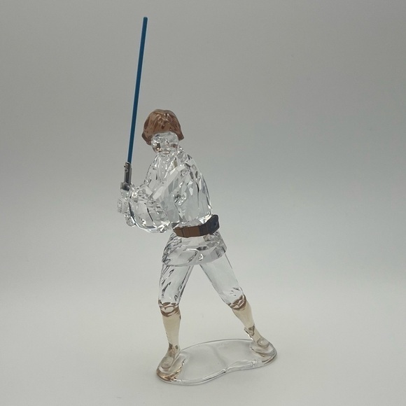 Swarovski 5506806 Luke Skywalker Figurine | Star Wars Disney Crystal Collectible - Picture 2 of 15